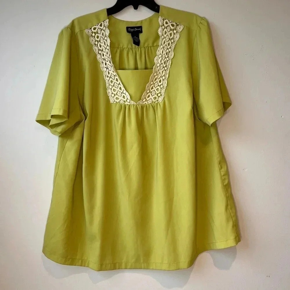Maggie Barnes‎ Blouse